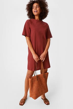 Rotes Kleid C&A
new york 2022