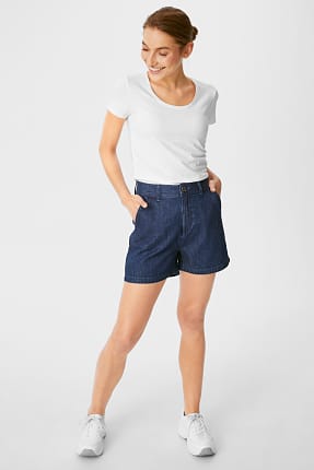 Find Your Perfect Jeans Shorts Here C A Online Shop