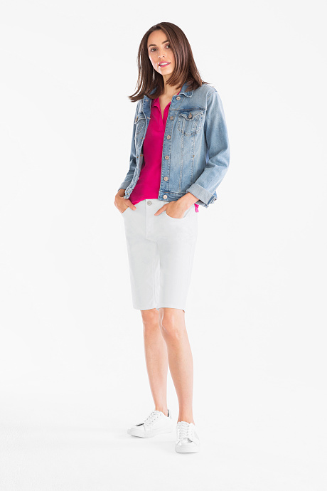 THE BERMUDA JEANS
