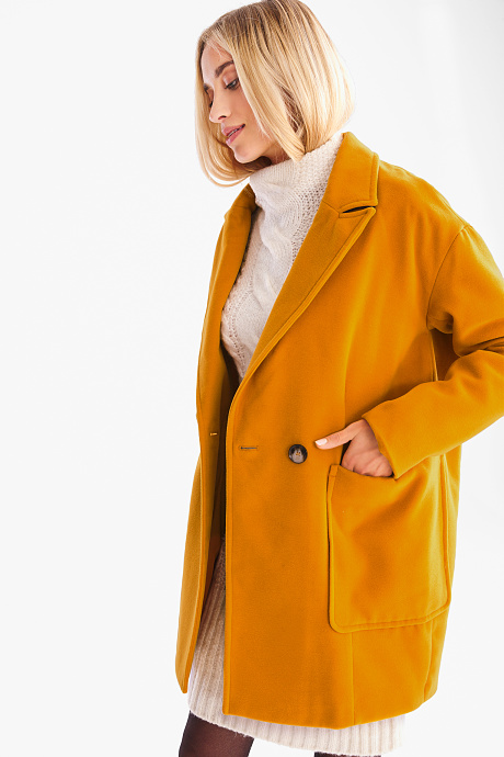 Желтое пальто Sale