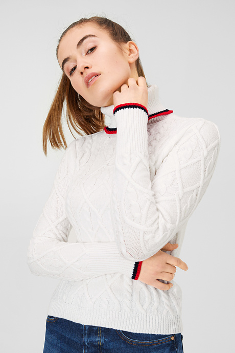 Sale-водолазка кремово-белый