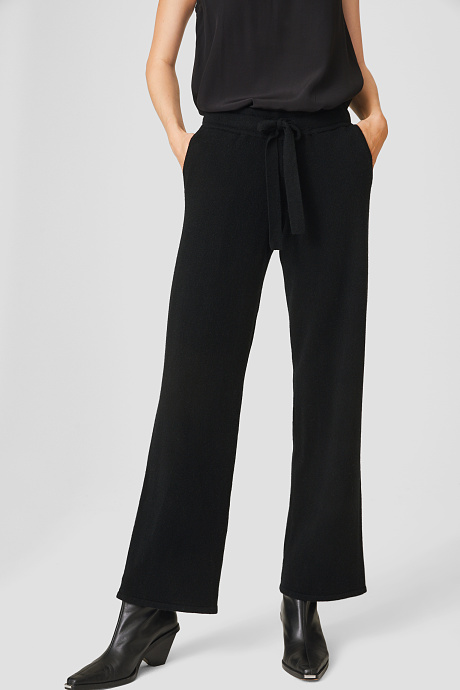Siéntete cómoda y linda con pantalones anchos de mujer | C&A