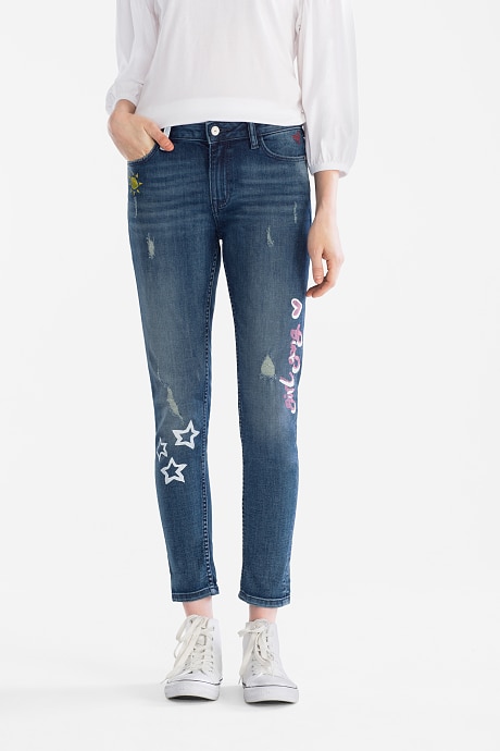 THE GIRLFRIEND JEANS