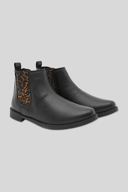 chelsea boots faux leather