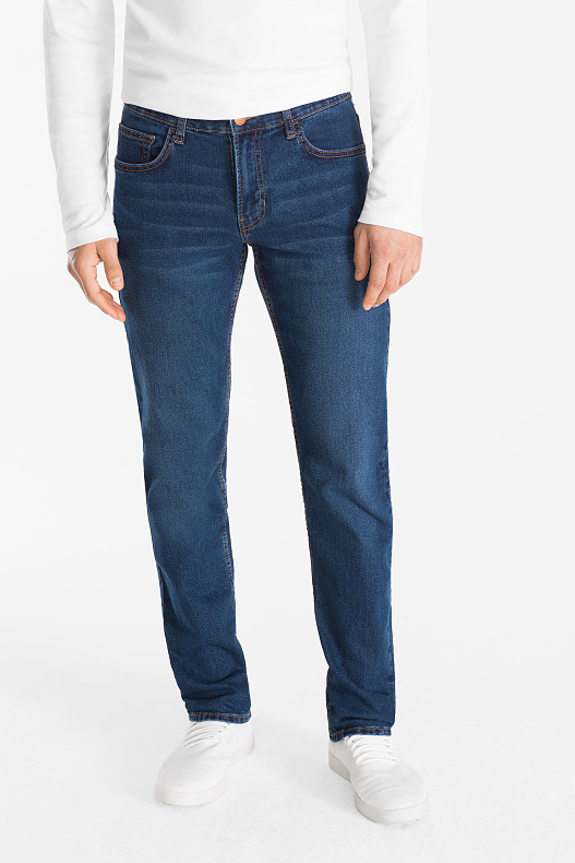 THE SLIM JEANS – comfy fashion, great 