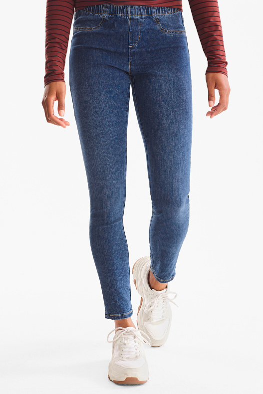 tops for blue jeggings