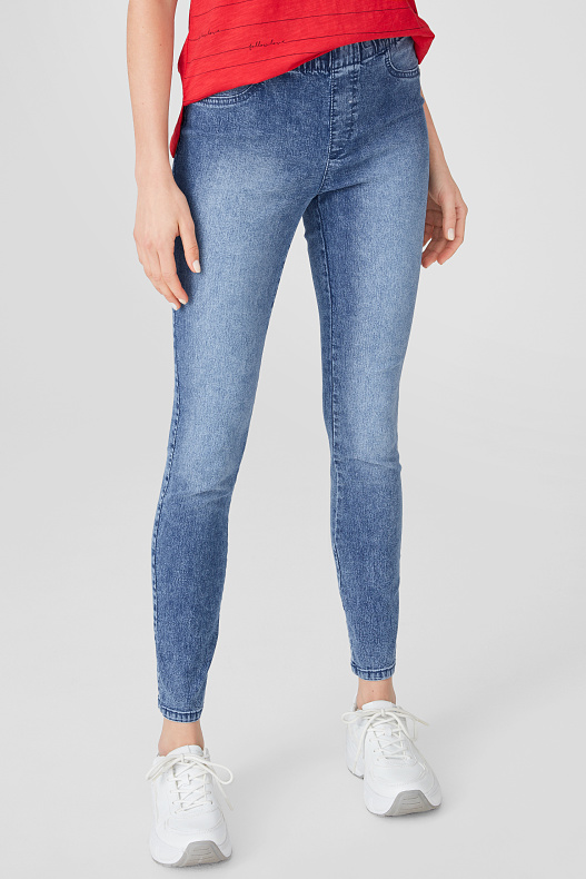 jeggings and jeans