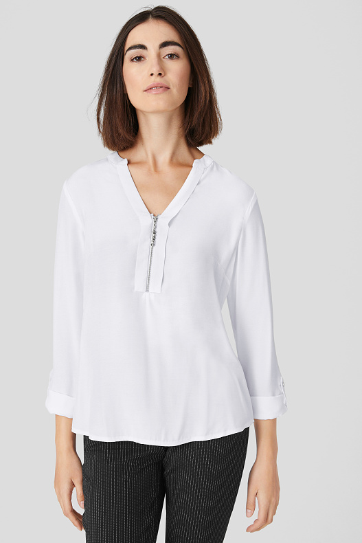 Продажа блузки-белый