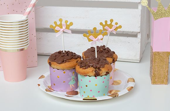 Muffins voor het prinsessenfeest voor het kinderfeestje Muffins voor het prinsessenfeest voor het kinderfeestje