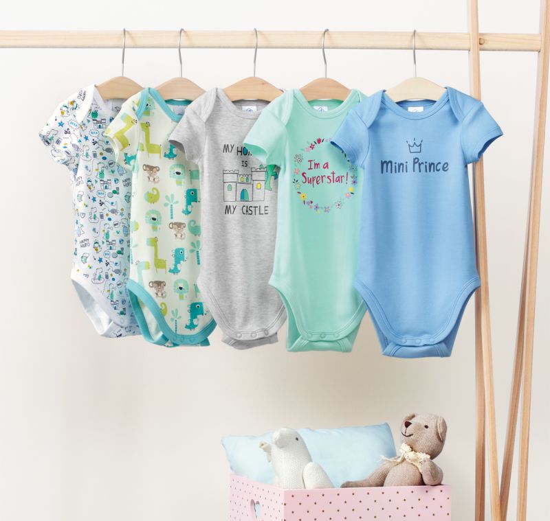 Baby Bodies in verschiedenen Farben Baby Bodies in verschiedenen Farben