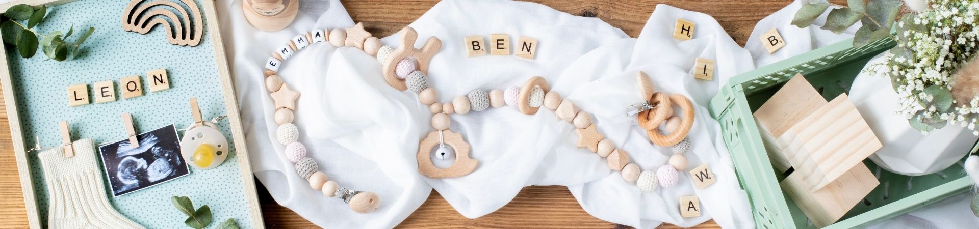 Ideen für personalisierte Geschenke mit Namen zur Geburt.