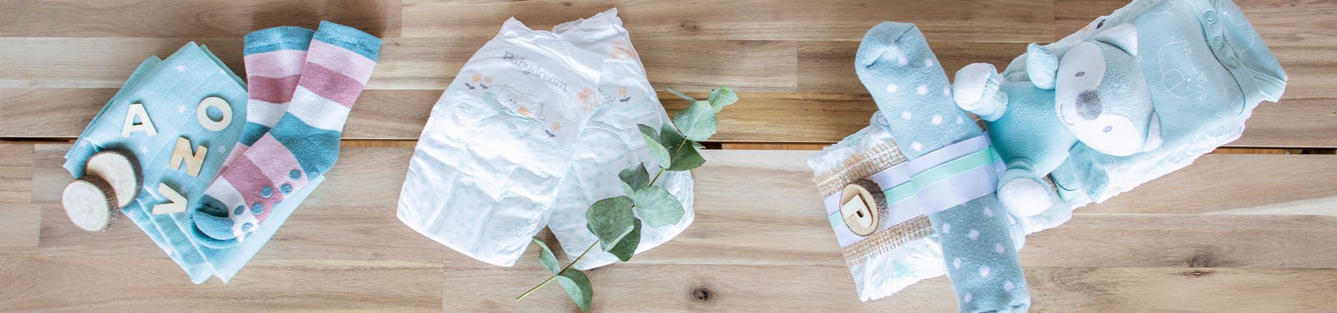 Luiermotor in verschillende varianten voor een jongen, meisjes of neutraal met handige babyspulletjes.