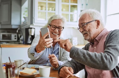 Smartphone seniorenvriendelijk instellen