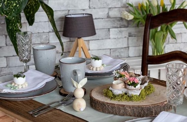 Easter food & table decoration 