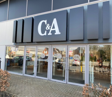 C&A Store Lochristi