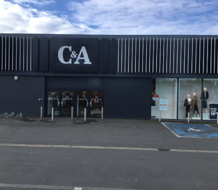 C&A Store Ieper Maarschalk Haighlaan