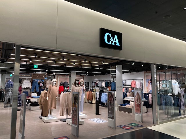 C&A Store St. Gallen Shopping Arena
