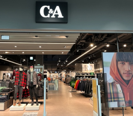 C&A Store Zuerich Letzipark Zentrum