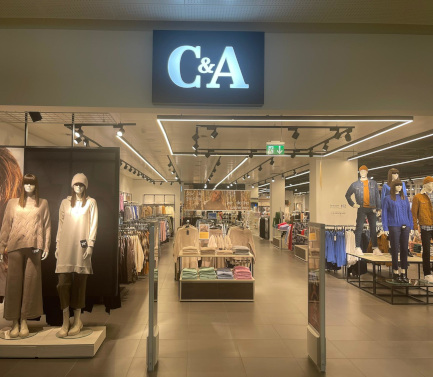 C&A Store Pfaeffikon Seedamm Center