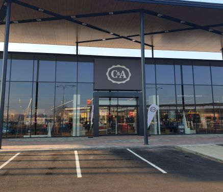 C&A Store Znojmo Shopping