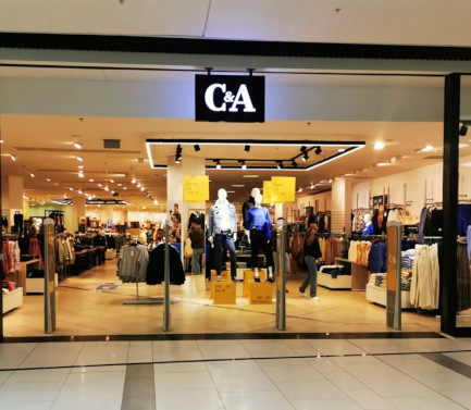 C&A Store Liberec Forum