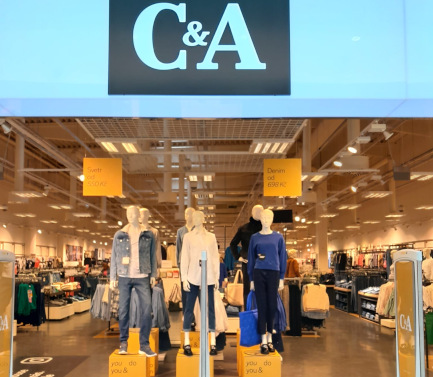 C&A Store Karlovy Vary OC Fontana