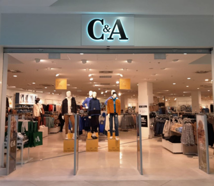 C&A Store Olomouc Galerie Santovka