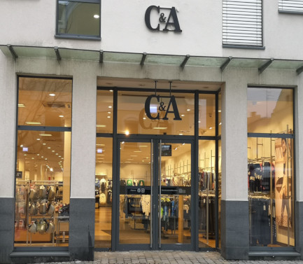 C&A Store Pfaffenhofen Hauptplatz