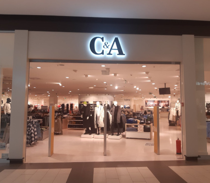 C&A Store Varazdin Lumini