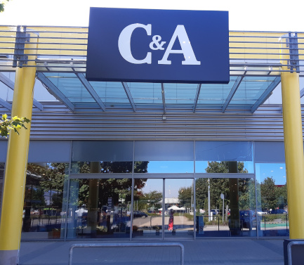 C&A Store Veszprem Stop Shop