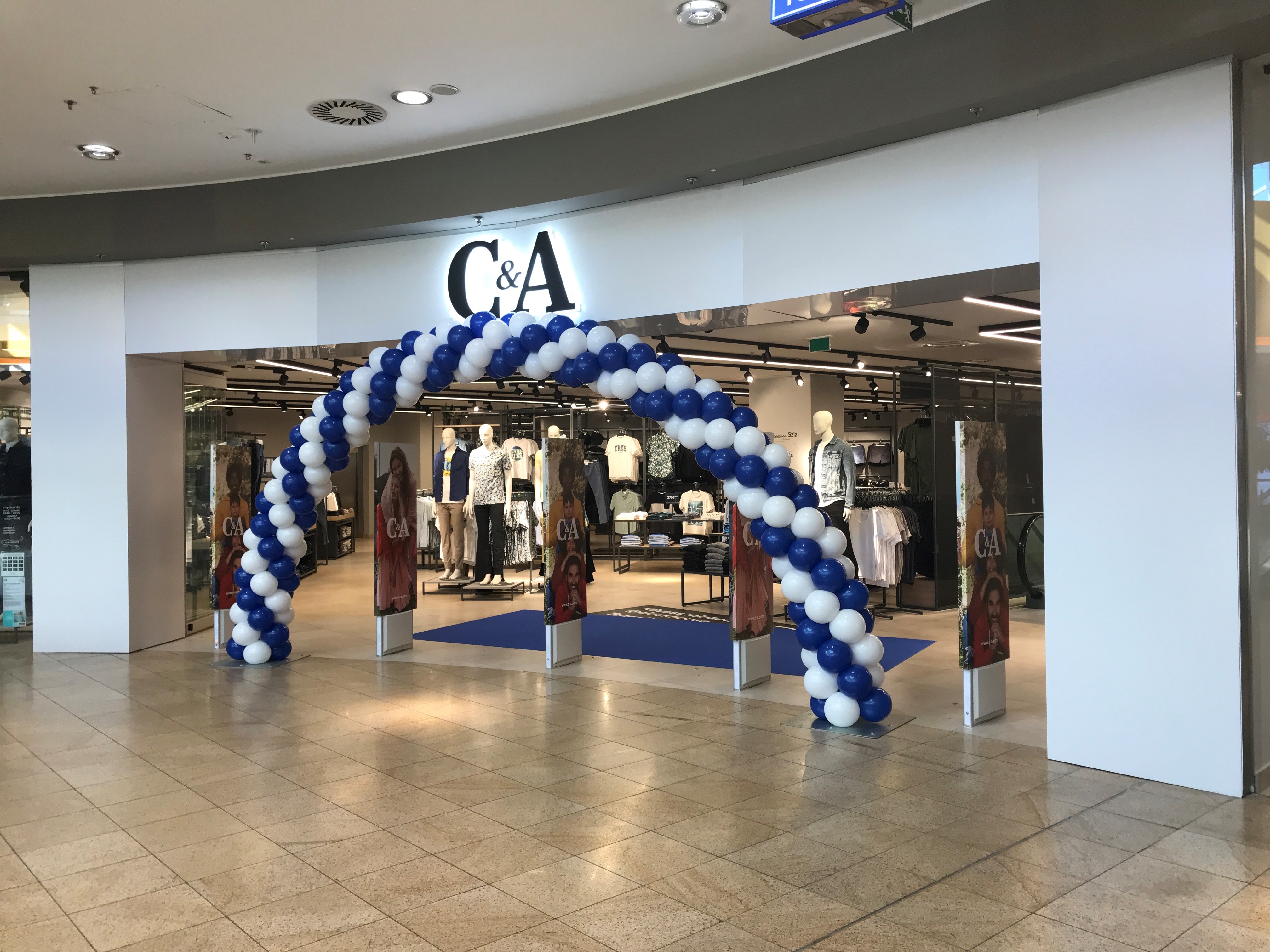 C&A Store Gyoer Arkad