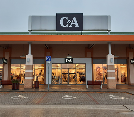 C&A Store Ferihegy Market Central