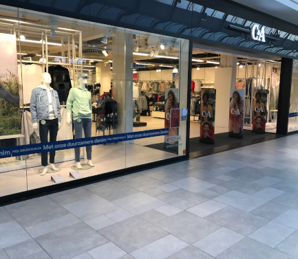 plank Suri als Adres & openingstijden van C&A, Hanzestraat in Arnhem