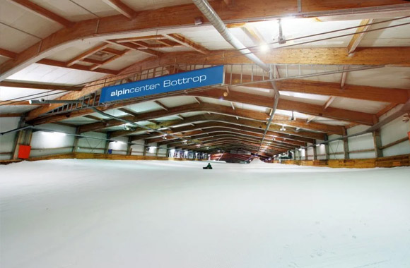 Alpincenter Bottrop Innenansicht. Alpincenter Bottrop Innenansicht.
