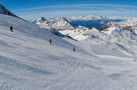 Località sciistica per bambini: Breuil-Cervinia. Località sciistica per bambini: Breuil-Cervinia.