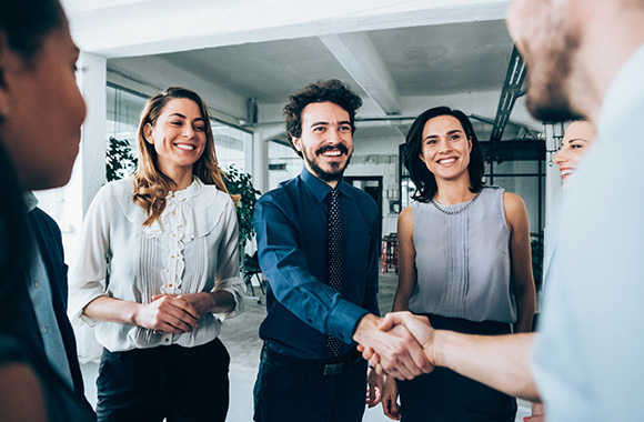 Unterstützung bei der Jobsuche – Mit Bewerbungstipps zum erfolgreichen Berufseinstieg. Unterstützung bei der Jobsuche – Mit Bewerbungstipps zum erfolgreichen Berufseinstieg.