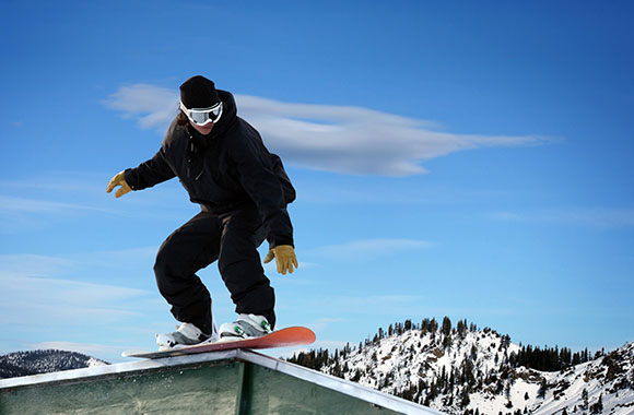 Snowboarder im Funpark. Snowboarder im Funpark.