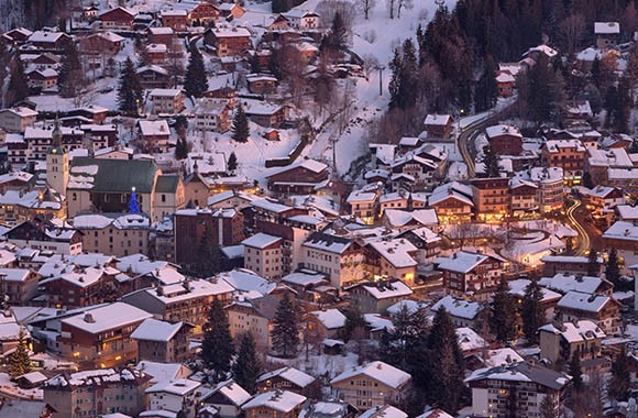 Photo du village de Megève sous la neige. Photo du village de Megève sous la neige.
