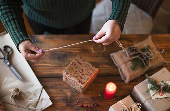 Sustainable gifts - use natural materials for gift wrapping.