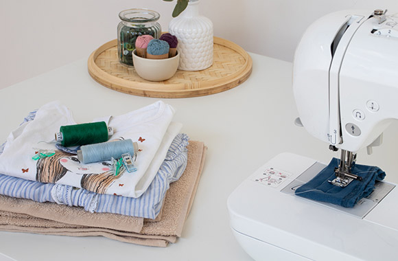 Various items made from plant fibres: textiles and towels made from cotton, viscose or linen. Various items made from plant fibres: textiles and towels made from cotton, viscose or linen.