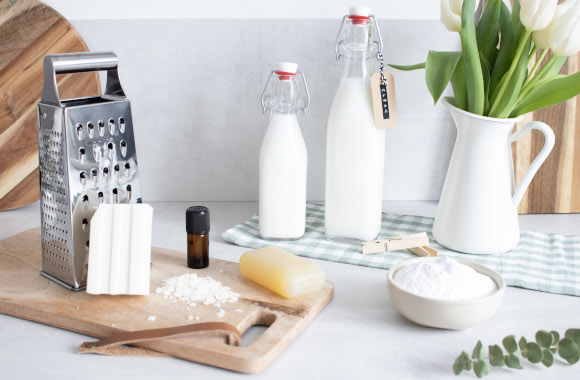 Homemade detergent: with just a few ingredients you can make your own liquid laundry liquid detergent.