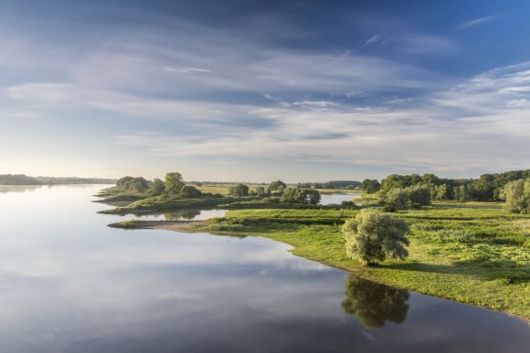 Radtouren Niedersachsen – Elbtalaue bei Dömitz. Radtouren Niedersachsen – Elbtalaue bei Dömitz.