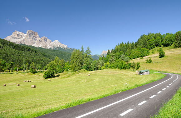 Esplorare il Veneto in bici – La lunga via delle Dolomiti. Esplorare il Veneto in bici – La lunga via delle Dolomiti.