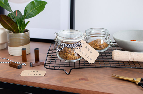 Father's Day gift craft fast: ready-made spice mix. Father's Day gift craft fast: ready-made spice mix.