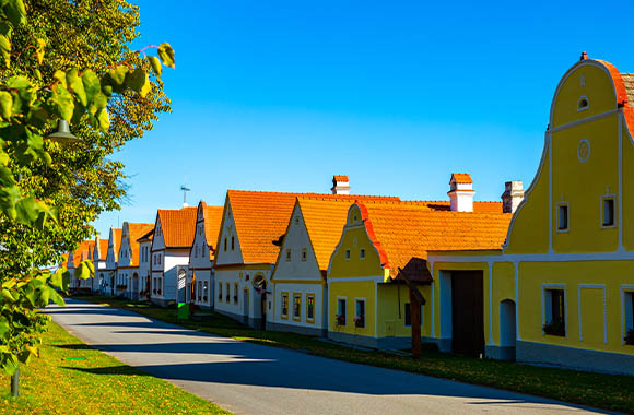 Holašovice – oblíbený cíl výletů po Jihočeském kraji. Holašovice – oblíbený cíl výletů po Jihočeském kraji.