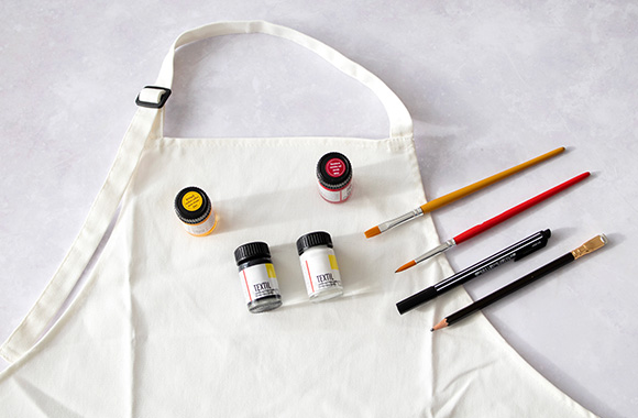 Father's Day gift craft: materials for the homemade barbecue apron. Father's Day gift craft: materials for the homemade barbecue apron.