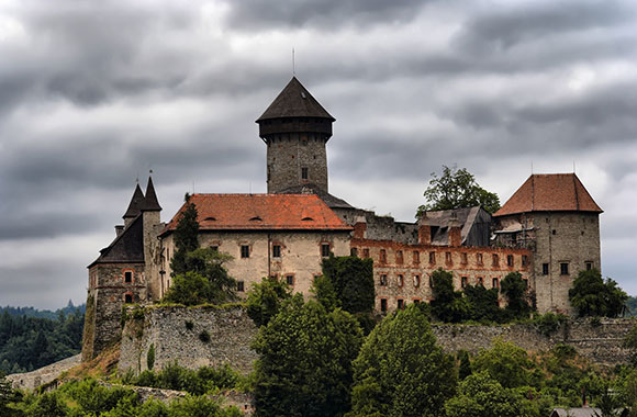 Hrad Sovinec, ideální cíl pro výlet v Olomouckém kraji. Hrad Sovinec, ideální cíl pro výlet v Olomouckém kraji.