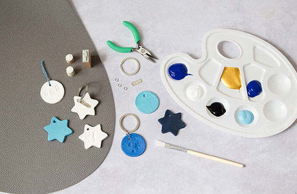 Paint, key rings and pendant for the DIY keychain. Paint, key rings and pendant for the DIY keychain.