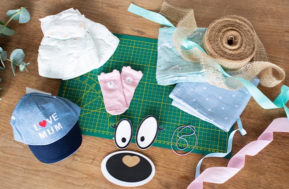 Materials needed for the diy nappy cake.