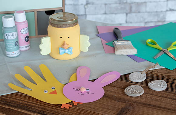 Easy Easter crafts - you only need a few materials for our Easter craft ideas.